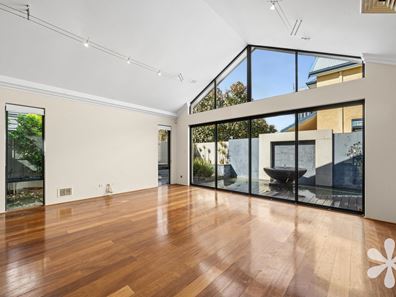 19 Gentilli Way, Salter Point WA 6152