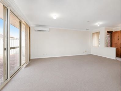 2/2 Raleigh Road, Bayswater WA 6053