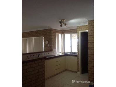 6 McLernon Place, South Lake WA 6164