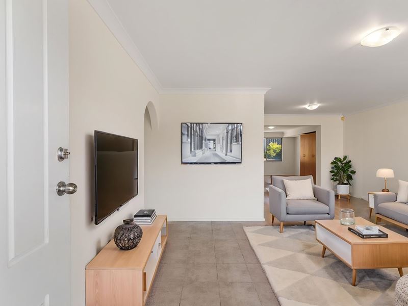 44B Treave Street, Cloverdale WA 6105