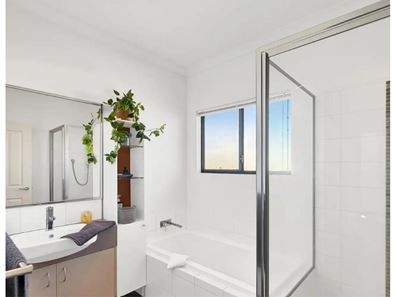 112B Bajamalu Drive, Baynton WA 6714