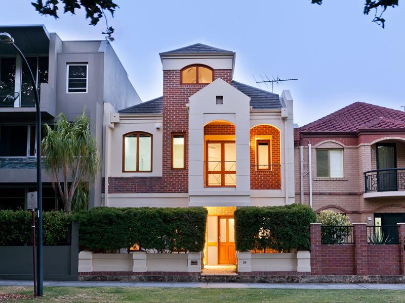 24 Broome Street, Highgate WA 6003