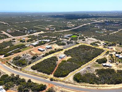 40 River Loop, Jurien Bay WA 6516