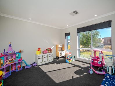 9 Lexicon Road, Yanchep WA 6035