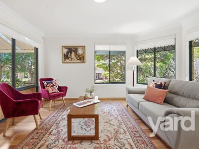 1 Cole Place, Willagee WA 6156