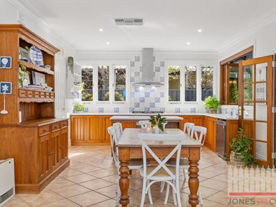 54 Broadway, Bassendean WA 6054