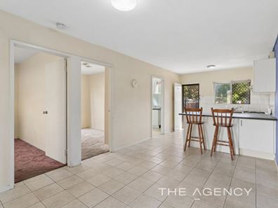1A/305 Harborne Street, Glendalough WA 6016