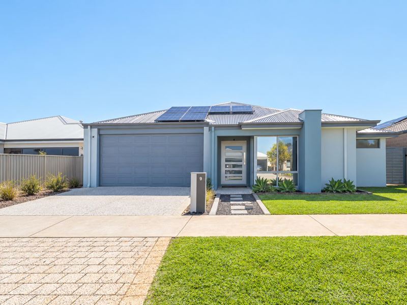 9 Pierrepoint Loop, Champion Lakes WA 6111