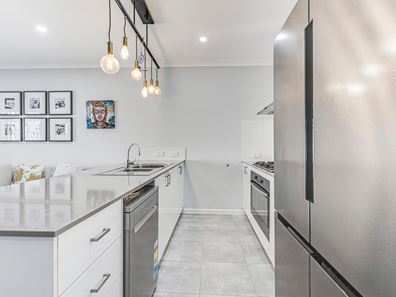 10 Everglades Avenue, Brabham WA 6055