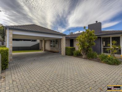 291 Robinson Ave, Cloverdale WA 6105