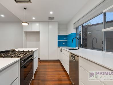 32 Wyndham Street, St James WA 6102