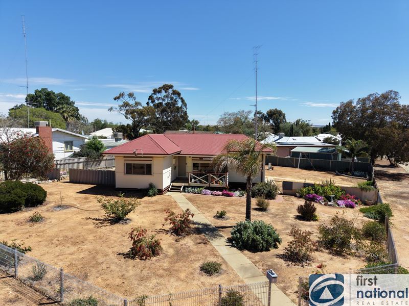 81 Mitchell Street, Cunderdin WA 6407