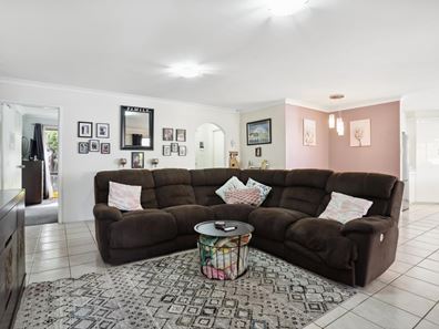 52 Kellerman Way, Gosnells WA 6110
