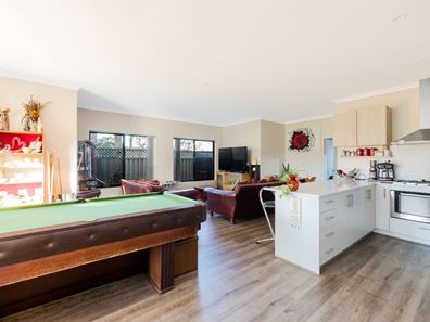 54 Somerford Promenade, Wellard WA 6170