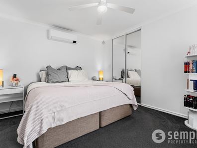 9b Gandossi Court, Success WA 6164
