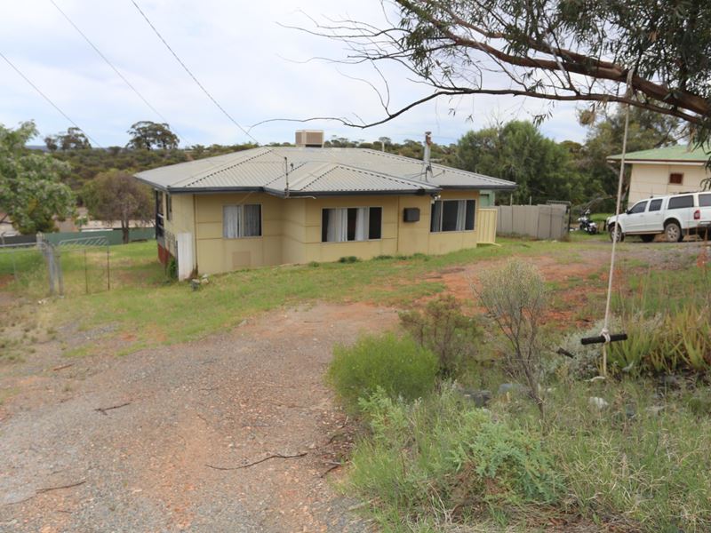25 Blackbutt St, Kambalda East WA 6442