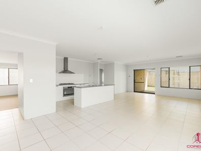 26 Tambrey Ave, Golden Bay WA 6174