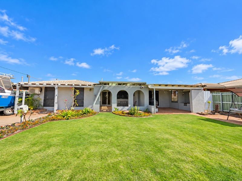 24 Shallcross Street, Carnarvon
