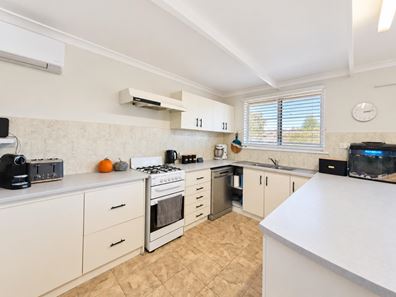 24 Shallcross Street, Carnarvon WA 6701