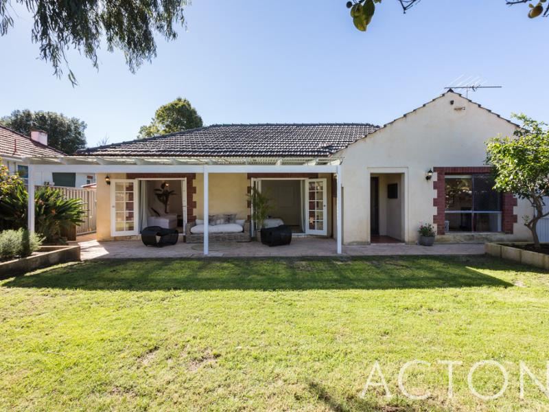 153 Alfred Road, Mount Claremont WA 6010