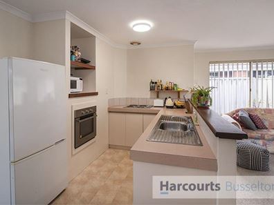 96 Hadfield Avenue, Broadwater WA 6280