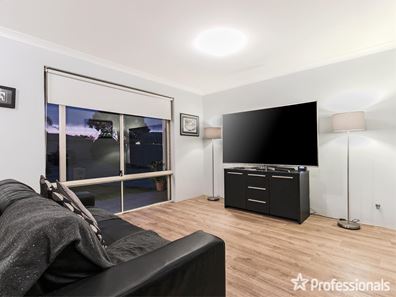 4 Primus Place, Warnbro WA 6169