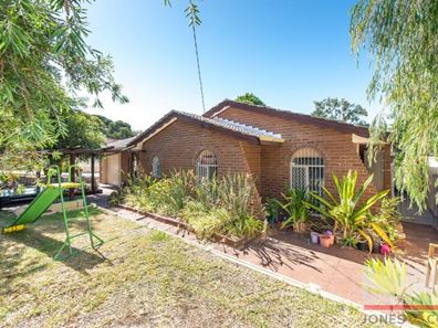 2 Esther Street, Eden Hill WA 6054