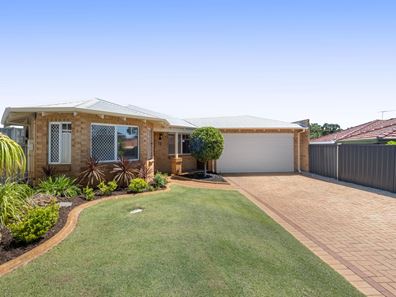 12 Rawlinna Heights, Ballajura WA 6066