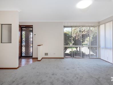 1A Cluelow Rise, Leeming WA 6149