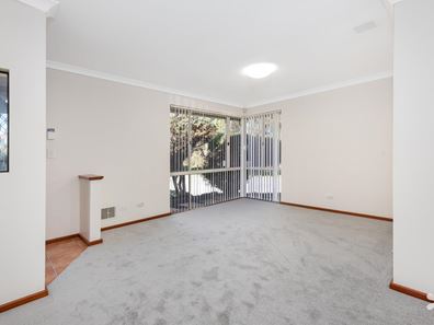 1A Cluelow Rise, Leeming WA 6149