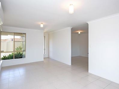 9c Henry Street, Midland WA 6056