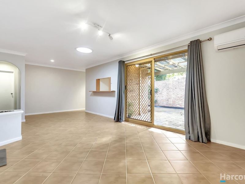 3/87 Manning Street, Scarborough