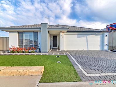 1 Yerilla Road, Golden Bay WA 6174