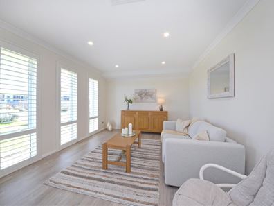 24 Debelle Way, Clarkson WA 6030