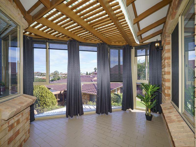 30/7 Harman Road, Sorrento WA 6020
