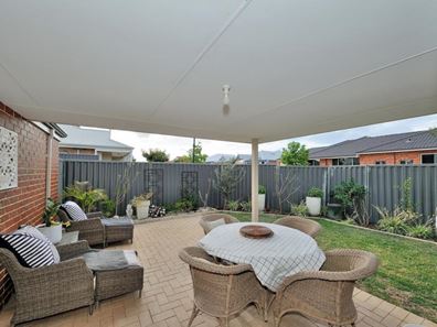 9 Tullawood Drive, Aveley WA 6069
