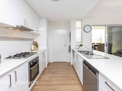 1/8 Observation Road, Craigie WA 6025