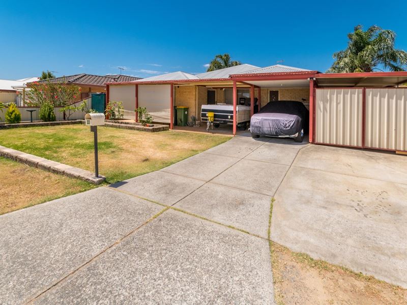 11 Mccubbin Loop, Seville Grove WA 6112