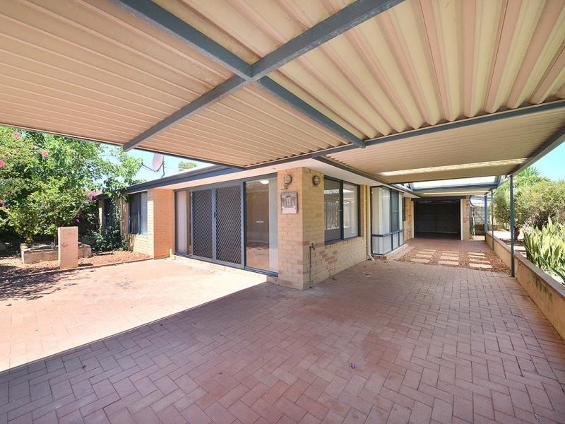 30 Carwoola Circle, Carramar