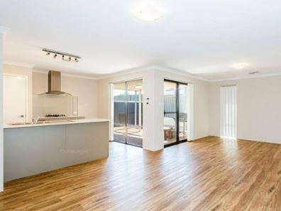 6 Barrington Approach, Lakelands WA 6180