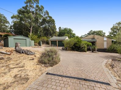 12 Schmitt Road, Kalamunda WA 6076