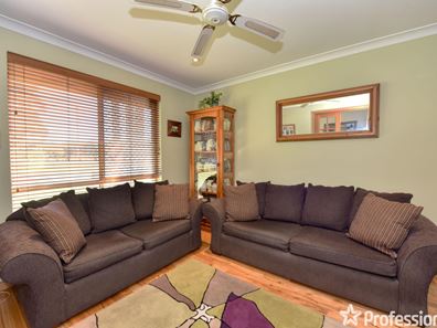 33 Castlereagh Circle, Port Kennedy WA 6172