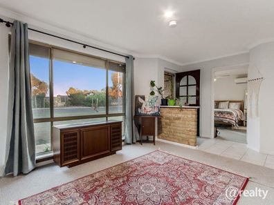 40 Bondi Crescent, Warnbro WA 6169