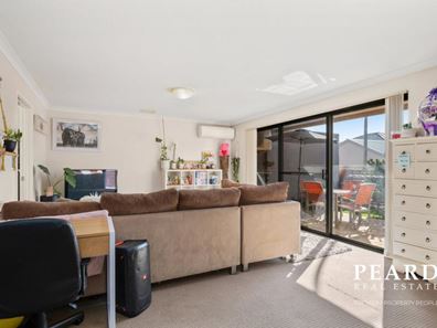 10/11 Serls Street, Armadale WA 6112