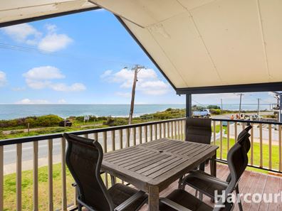 31 Halls Head Parade, Halls Head WA 6210