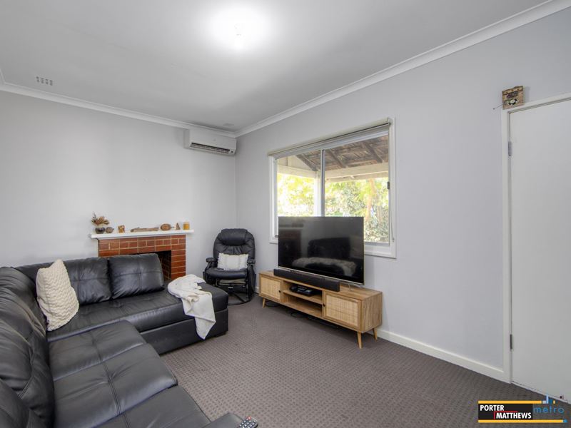 34 Barnsley St, Queens Park