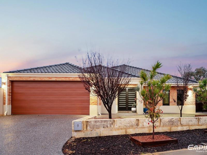 9 Kirk Close, Lake Coogee