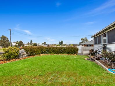 26 Fawdon Way, Collie WA 6225