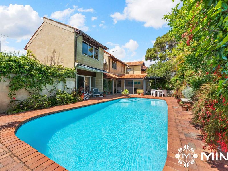 4/15 Freshwater Parade, Claremont