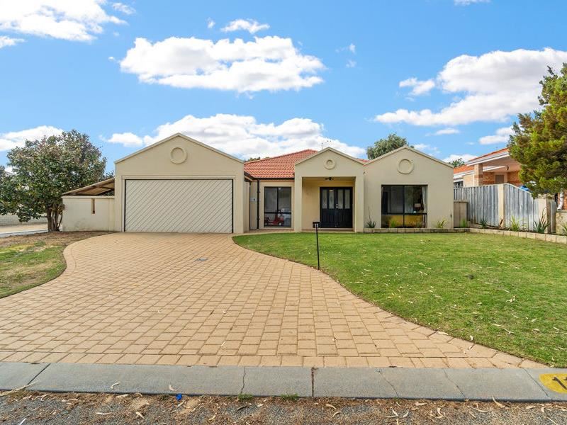 11 Fowey Loop, Mindarie WA 6030